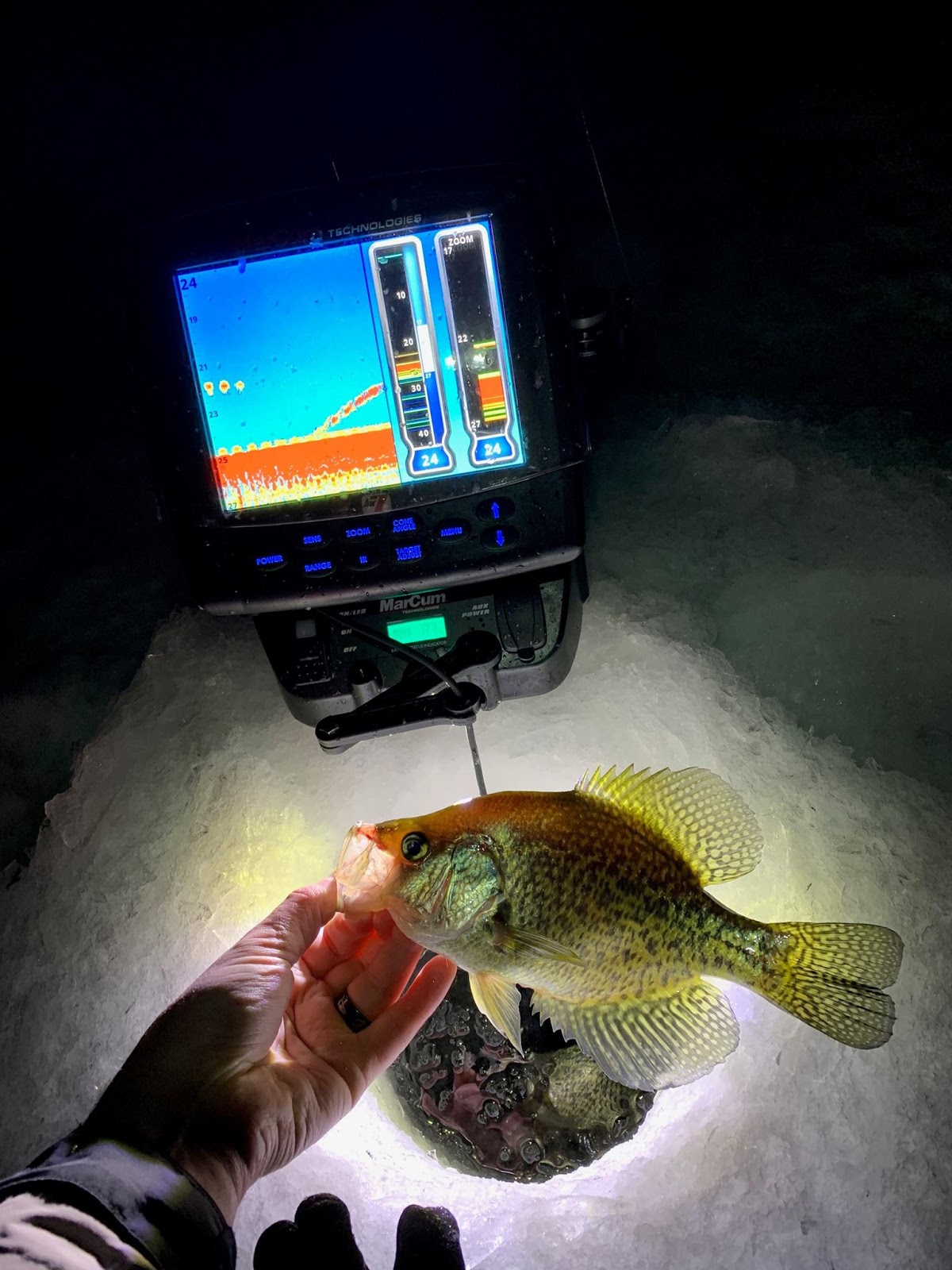 Helix 7 paired with Marcum Lithium Shuttle - Ice Fishing Forum