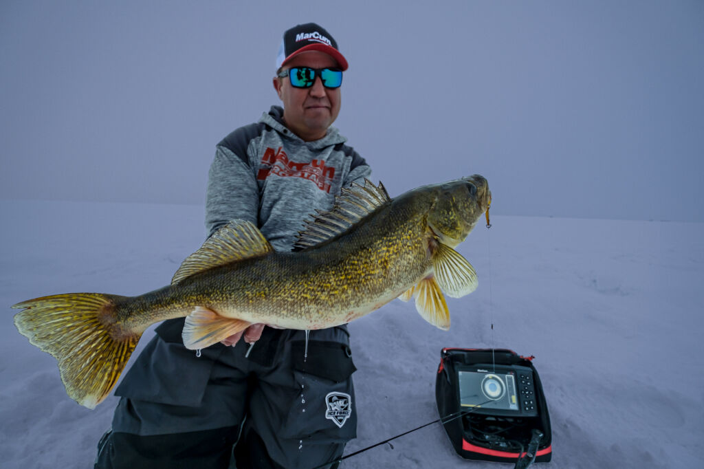 Tony Roach MX 7GPS Walleye