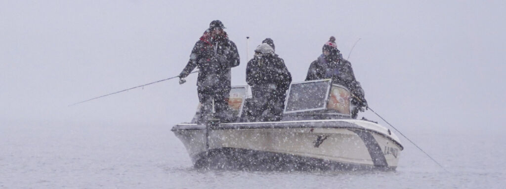 rainy river snow