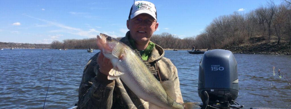 Fishing for Large pool 4 walleyes